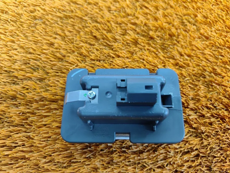 Плафон подсветки багажника