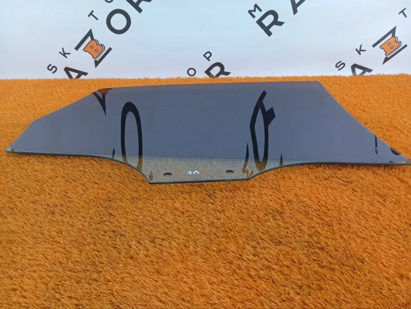 Стекло двери