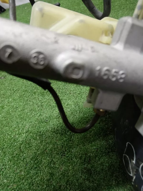 Главный тормозной цилиндр