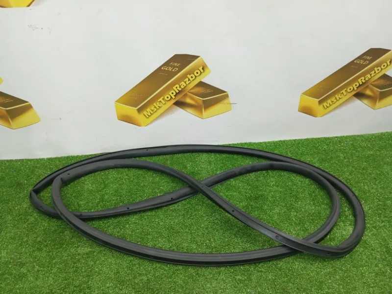 Уплотнитель двери