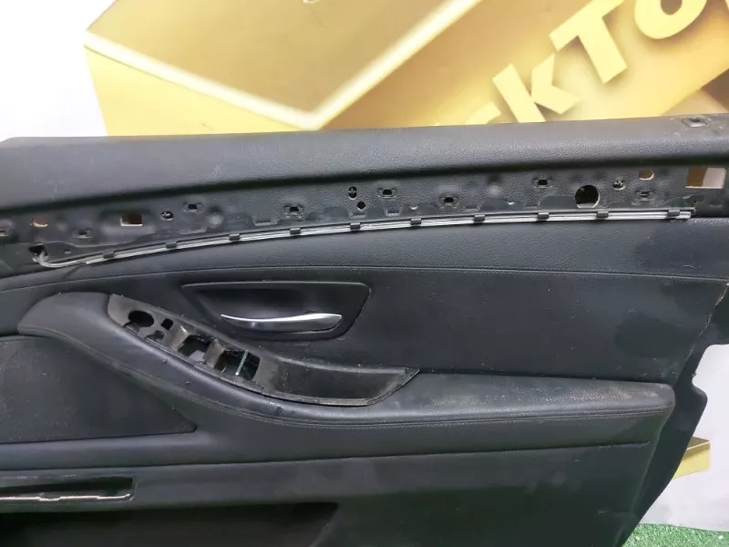 Обшивка двери BMW 5-Series 2011 51417273356 F10, передняя правая