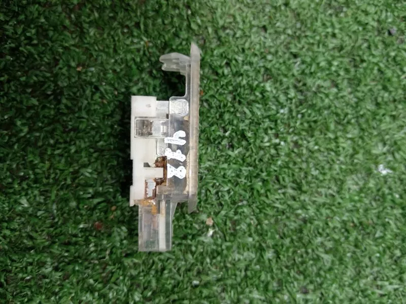 Плафон подсветки двери