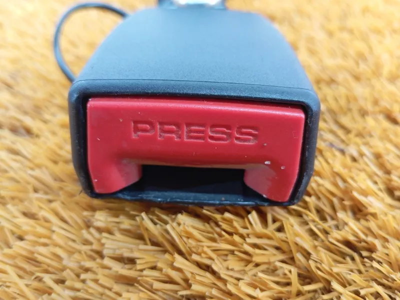 Замок ремня безопасности