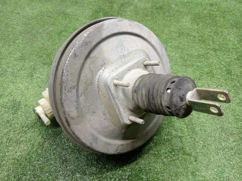 Главный тормозной цилиндр