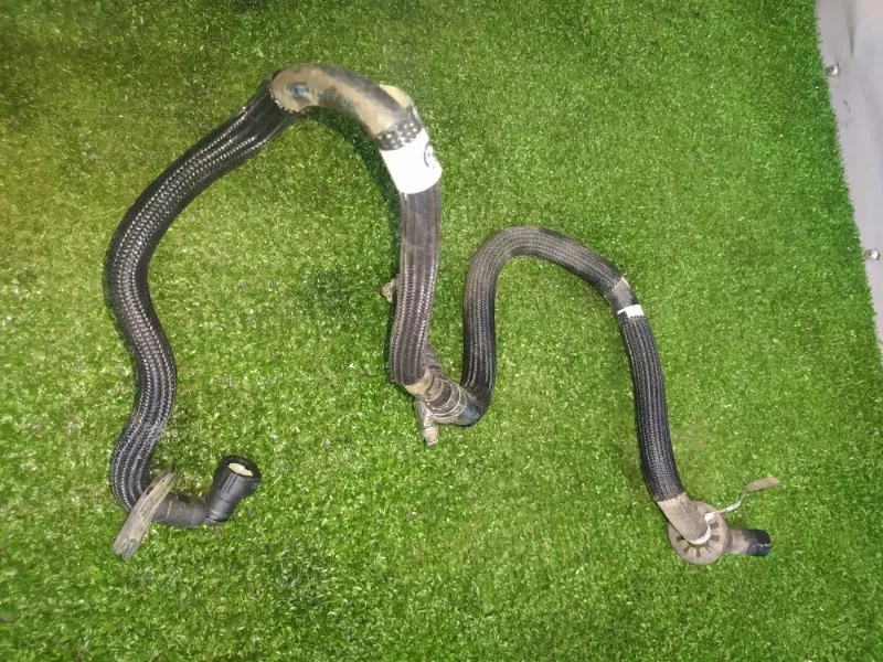 Трубка топливная