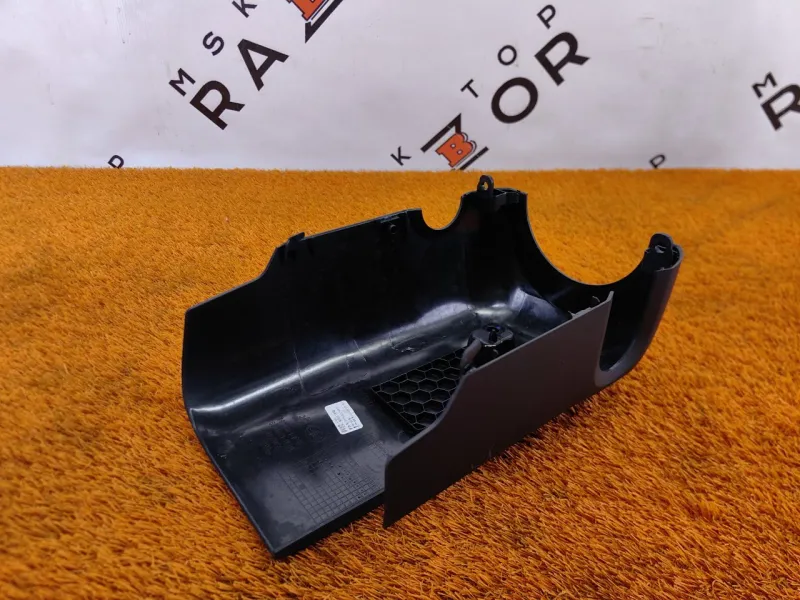 Кожух рулевой колонки