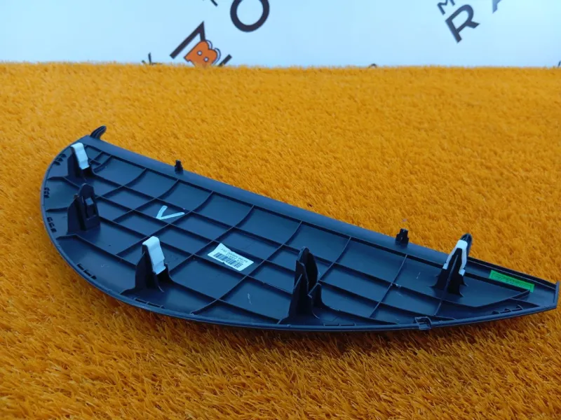 Накладка на торпедо