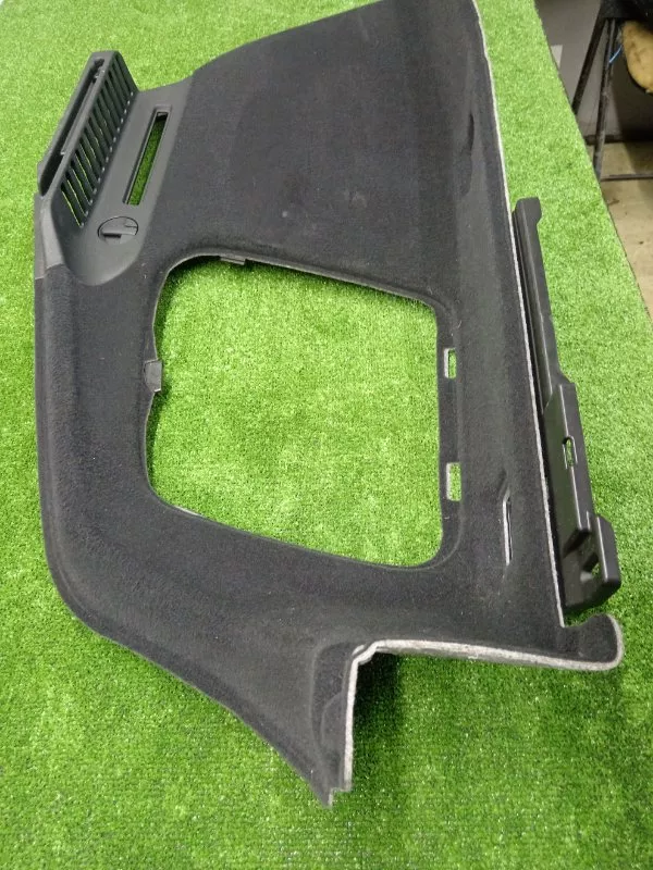 Обшивка багажника