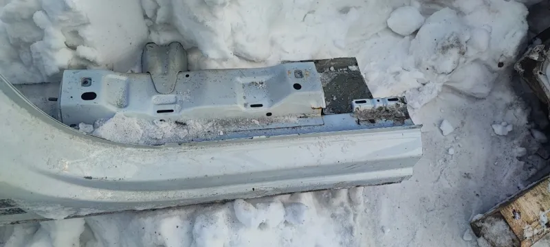 Порог с центральной стойкой