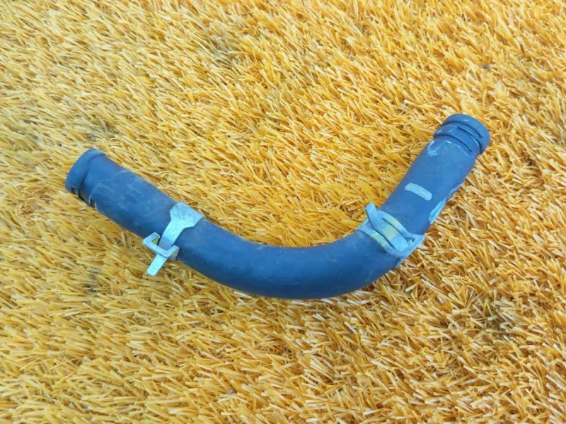 Трубка картерных газов