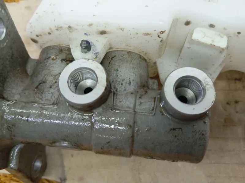 Главный тормозной цилиндр