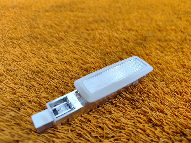 Плафон салона