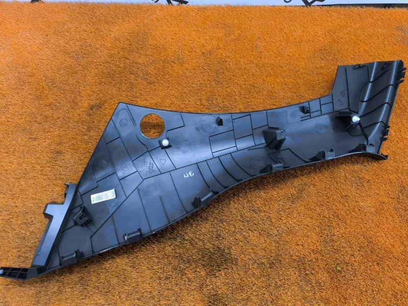 Накладка на стойку кузова