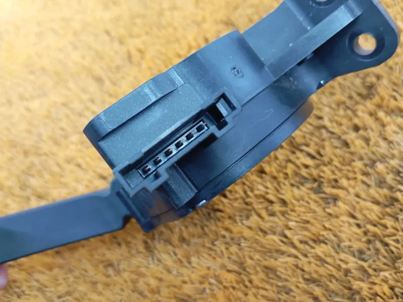 Педаль газа