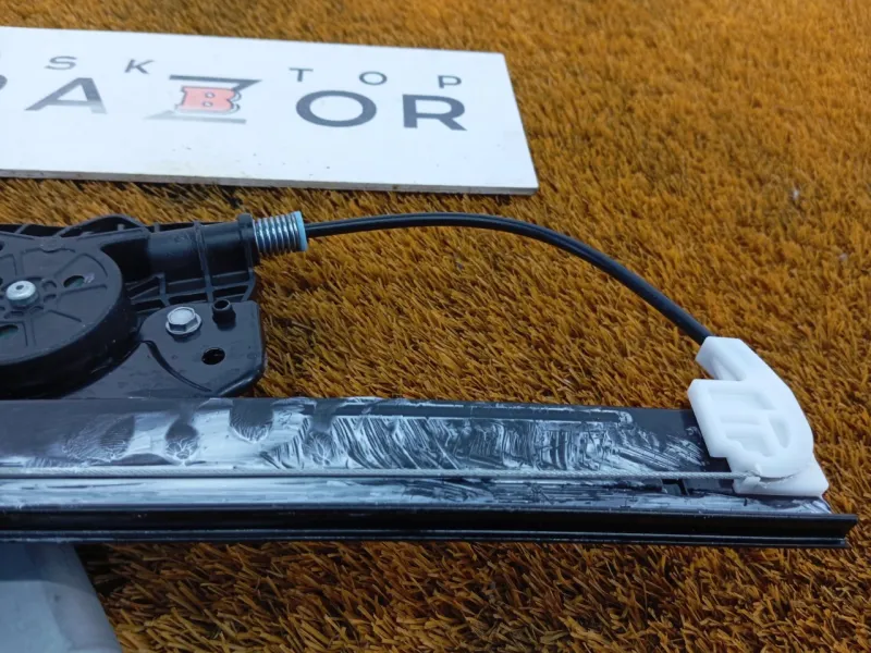 Стеклоподъемник