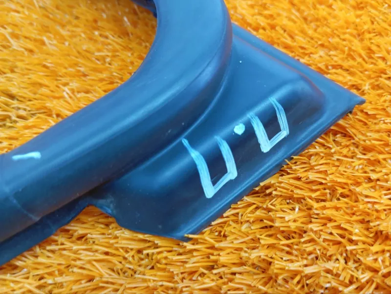 Уплотнитель двери