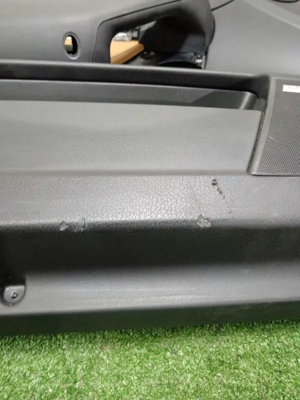 Обшивка двери Audi A6 2006 4F1867105A C6, передняя левая