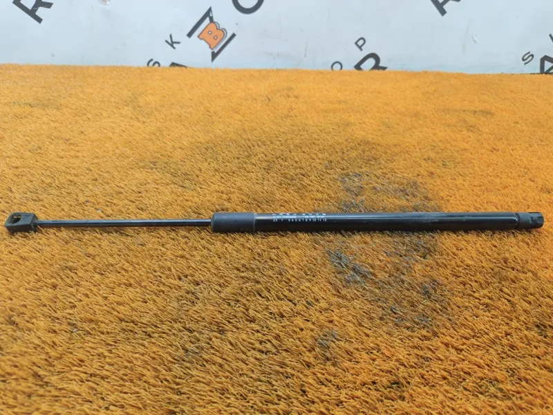 Амортизатор багажника