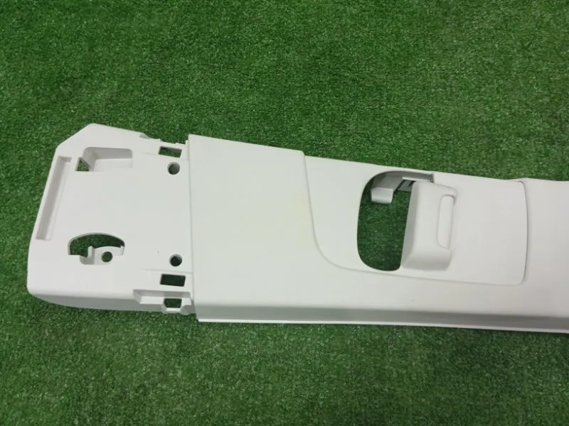 Обшивка центральной стойки