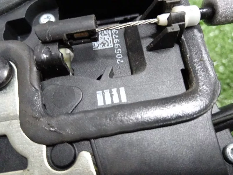 Замок двери BMW 3-Series 2005 51217059973 E90, передний левый