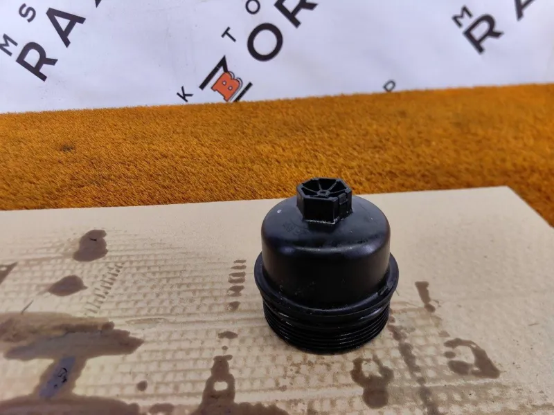 Крышка масляного фильтра