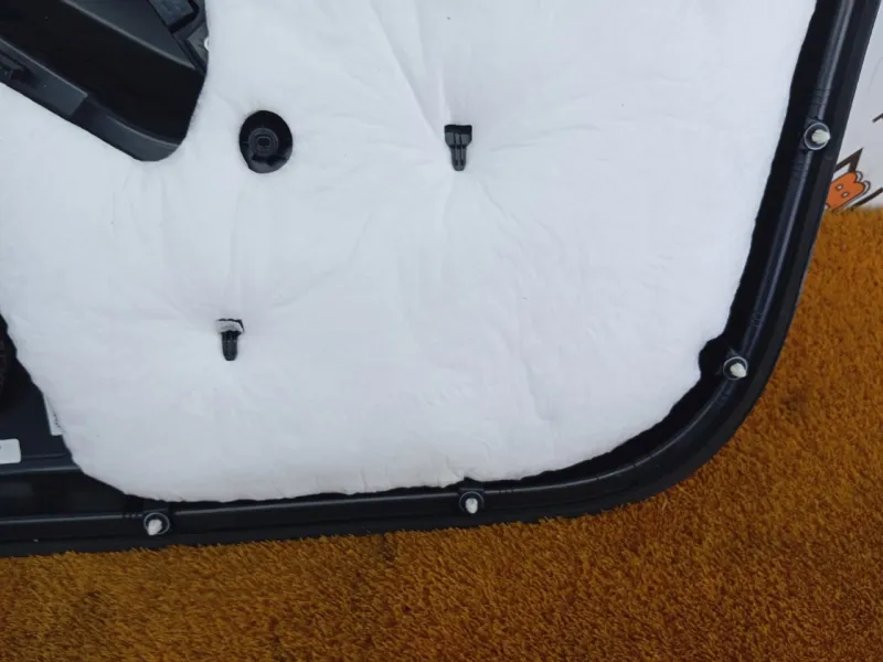 Обшивка двери