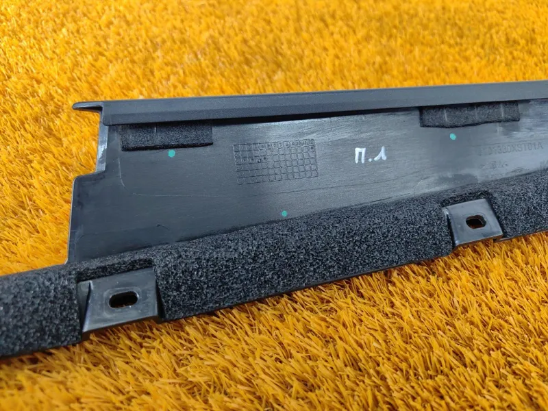 Молдинг двери