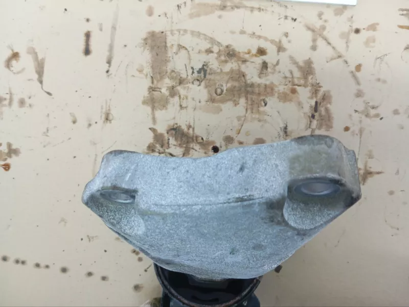 Опора двигателя