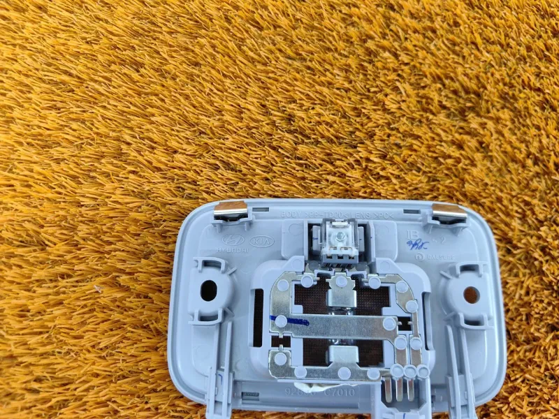 Плафон салона