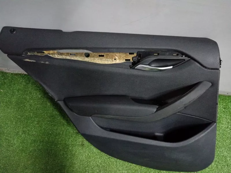 Обшивка двери BMW X1 2010 51427327245 E84, задняя левая