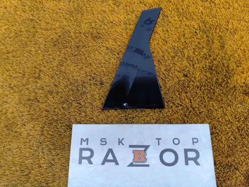 Молдинг двери