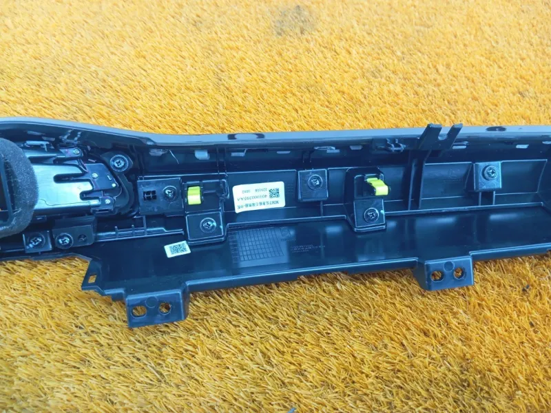 Накладка на торпедо