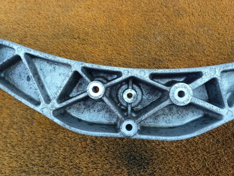 Кронштейн редуктора