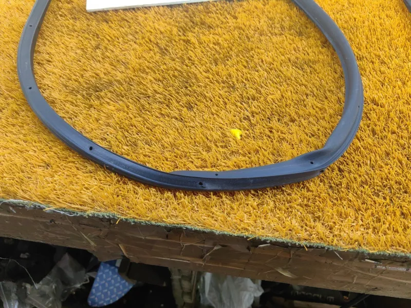 Уплотнитель двери