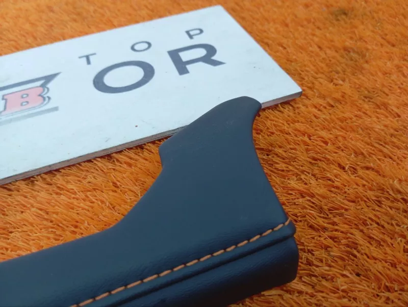 Декоративная накладка торпедо