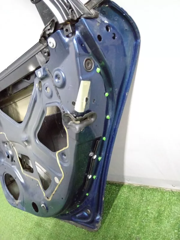 Дверь Audi A4 2007 8E0833052J B7, задняя правая