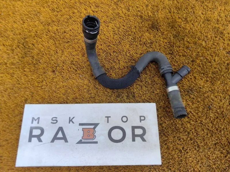 Патрубок радиатора