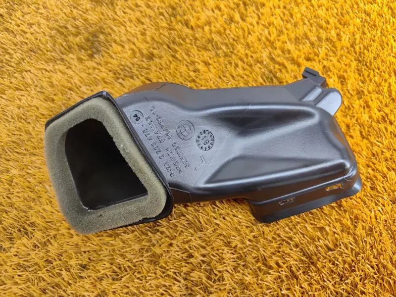 Воздуховод отопителя