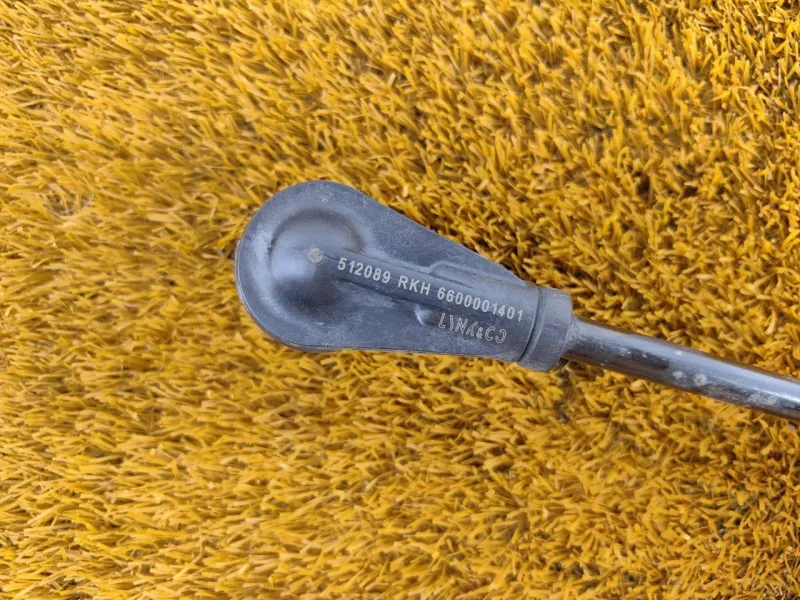 Стойка стабилизатора