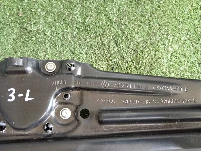 Стеклоподъемник BMW 5-Series 2011 51357182613 F10, задний левый