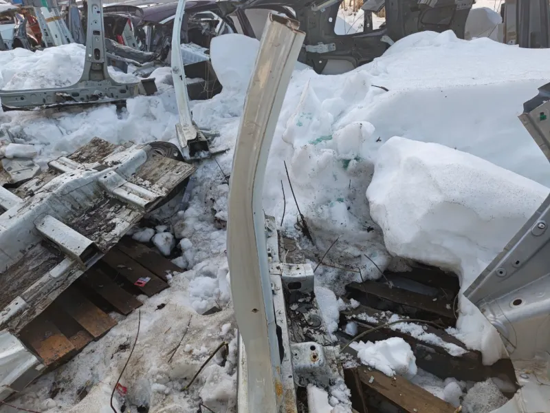 Порог с центральной стойкой