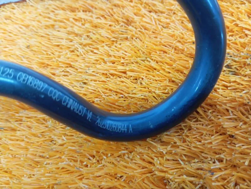 Трубка топливная