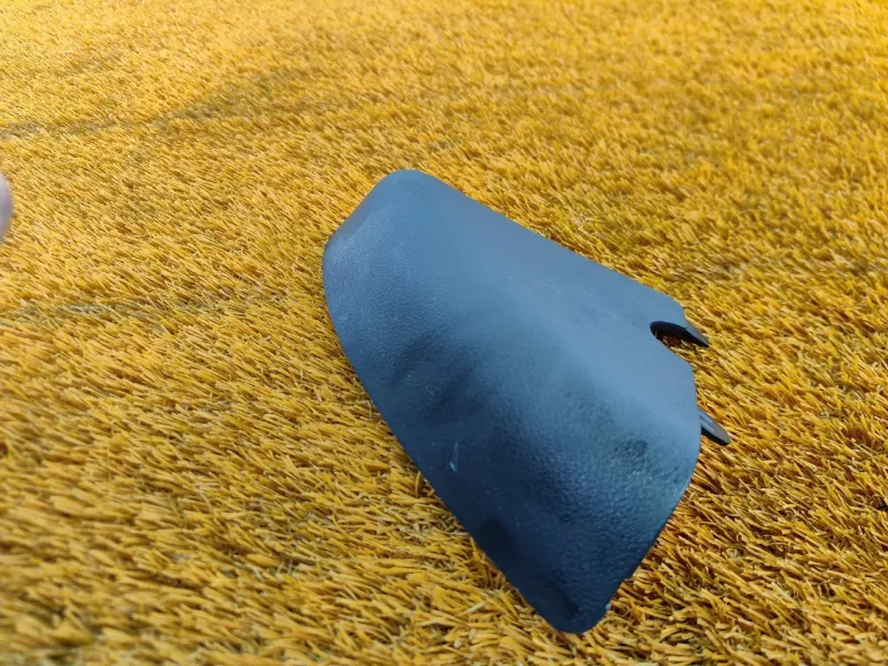 Накладка в салоне