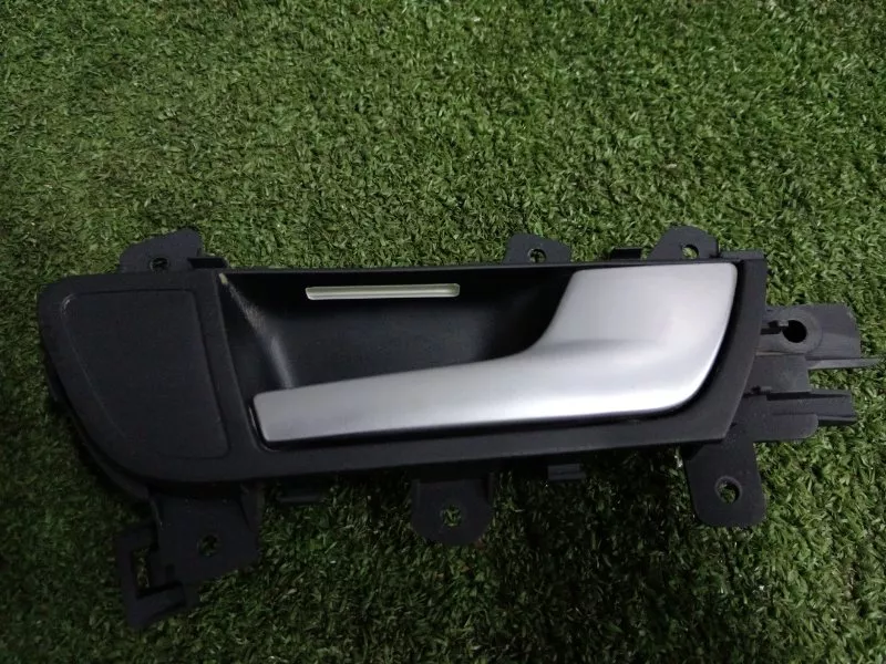 Ручка двери внутренняя Audi A4 2012 8K0839020E B8, задняя правая