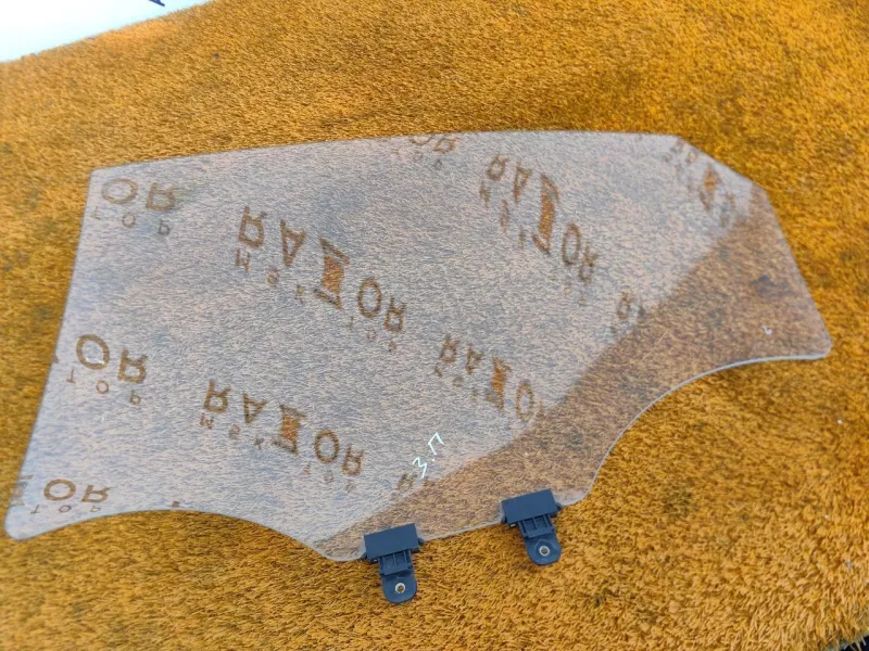 Стекло двери