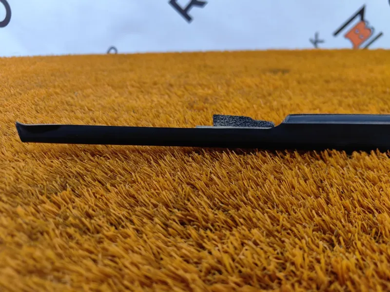 Молдинг стекла