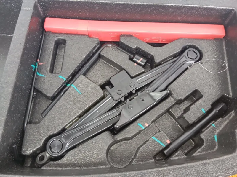 Ящик для инструментов