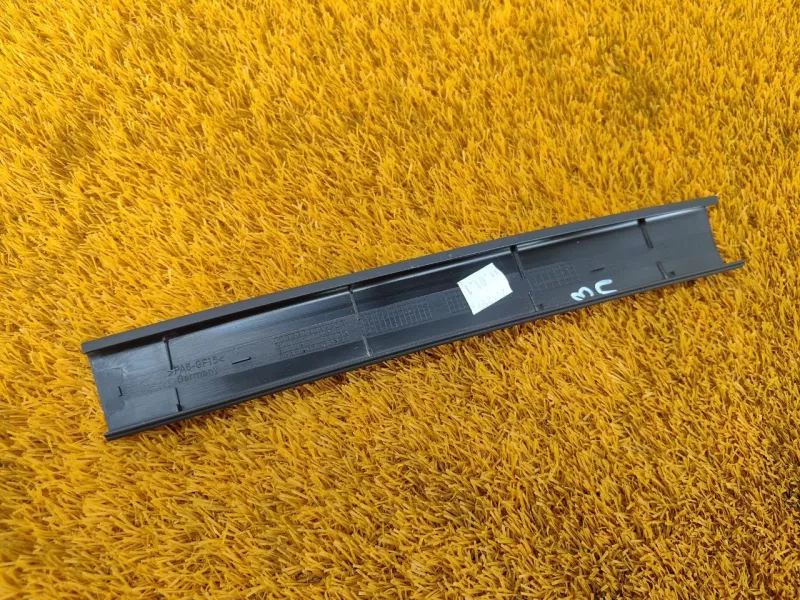 Молдинг двери