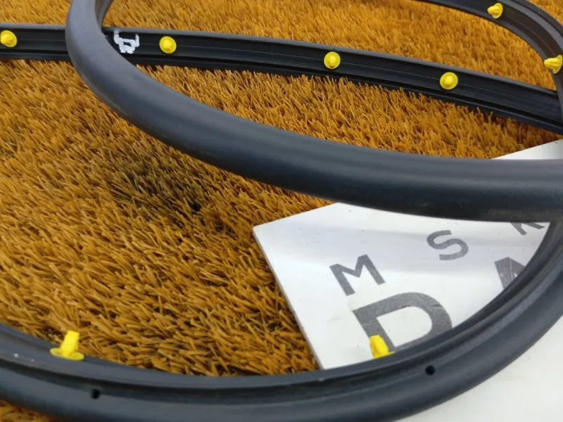 Уплотнитель двери