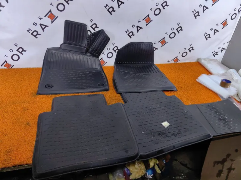 Коврик салона